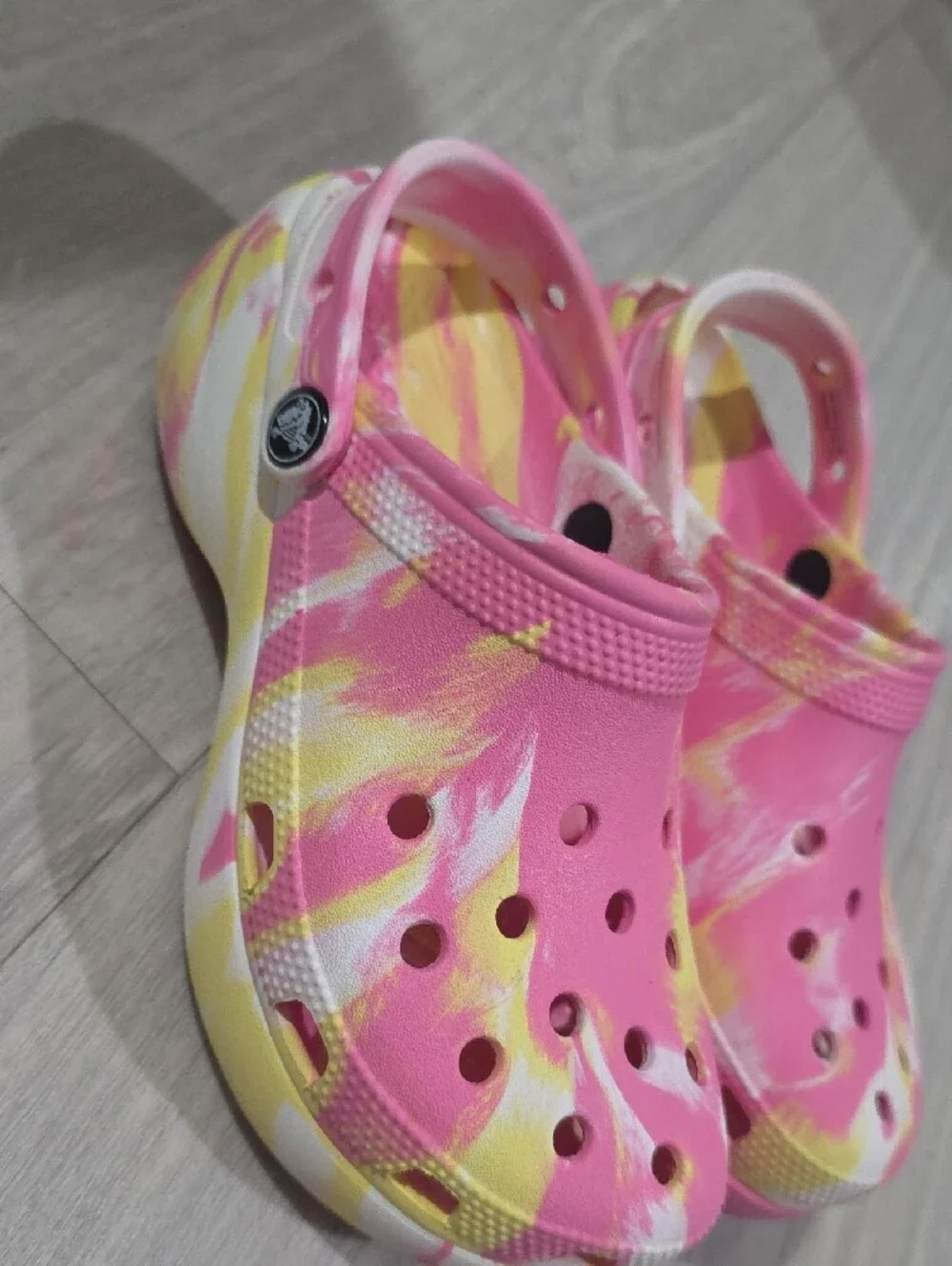 CROCS Womens Pink & Yellow Tie-Dye Platform Clogs